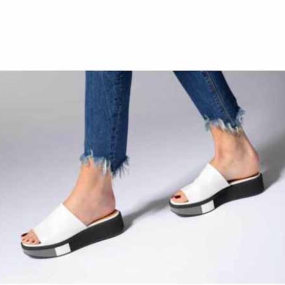Robert Clergerie Shoes - 🆕 Robert Clergerie Platform Flats Slip On Sandals